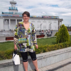 Знакомство с девушкой Наташа Никитенко  (@marina.kasimchyk23) 38 лет Киев